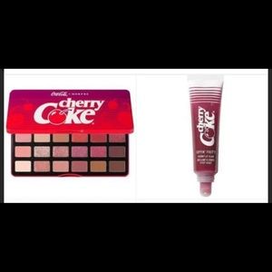 MORPHE COCA-COLA X CHEERFULLY CHERRY Artistry Palette & Lip Glaze Limited